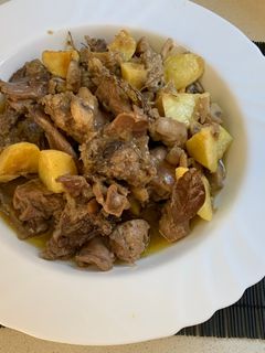 Una foto de Conejo campero al estilo de pueblo