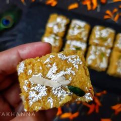 A picture of Gobhi ke Burfi (Cauliflower Burfi).
