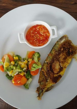 Foto resep Southbeach Diet makan malam phase I Ikan kembung tumis sayur sim