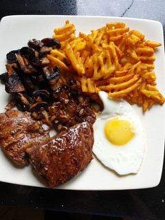 A picture of Rump Steak with Diane Sauce.