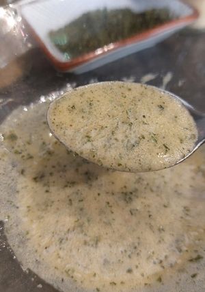 Une photo de Vinaigrette à l'ortie séchée