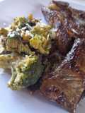 Carne asada con brócolis y champignones sellados