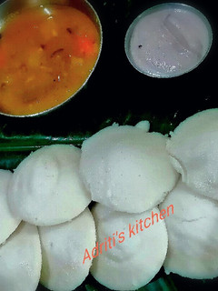 A picture of Idli sambar.