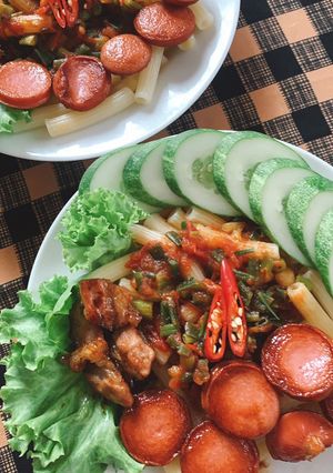 Hình của món Nui sốt chua ngọt.