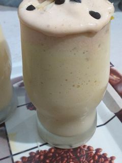 मैंगो मस्तानी शेक (Mango mastani shake recipe in hindi) रेसिपी मुख्य फोटो