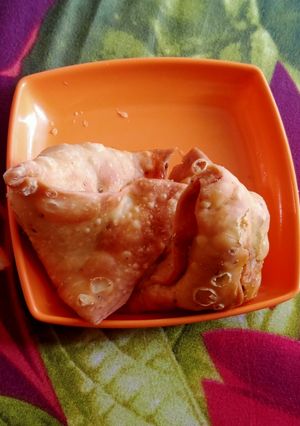 A picture of Chilli smosa.