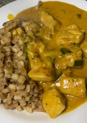 Una foto de Pollo al curry