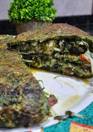 Una foto de TORTILLA DE ESPINACAS RELLENA ❤️
