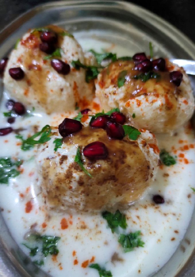 दही बड़े (dahi vade recipe in Hindi) रेसिपी मुख्य फोटो