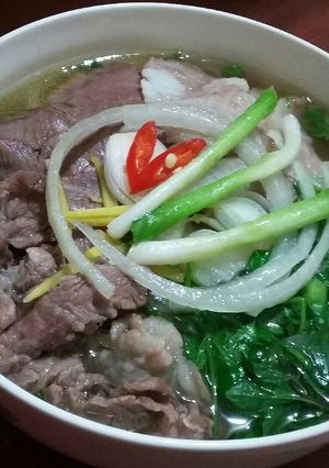 A picture of Hanoi Beef Pho (Phở Bò Hà Nội).
