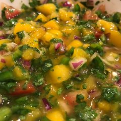 A picture of Mango pico de Gallo.