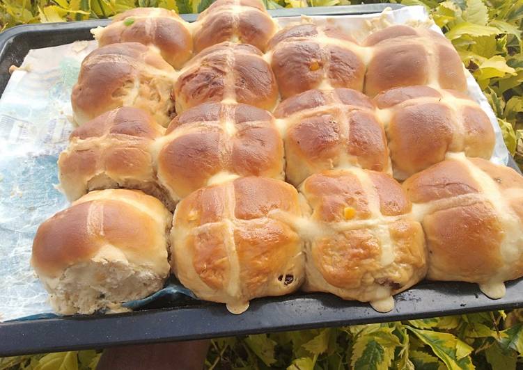 Hot cross buns