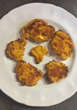 Una foto de Milanesas de coliflor - Apta para candidiasis (sin gluten, sin azúcar, sin lácteos)