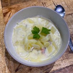 Milk soup with salmon and cod A picture of Milk soup with salmon and cod.