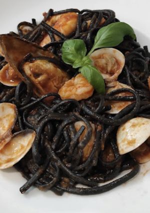 Foto de Linguine com Camarão e Amêijoa