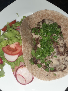 Una foto de Hamburguesas caseras al plato... saludable