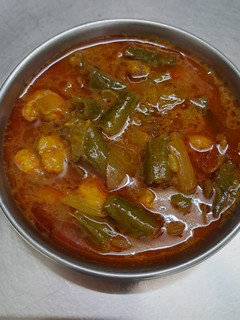 प्रॉन्स घेवडा रस्सा (Prawns Ghevda Bhaji Recipe In Marathi) रेसिपी चे मुख्य फोटो