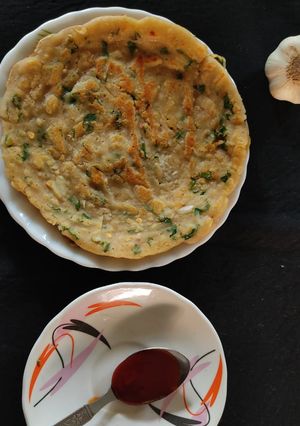 গার্লিক পরোটা(Garlic parota recipe in bengali) রেসিপির প্রধান ছবি