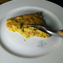 A picture of Moi-moi Fiesta.