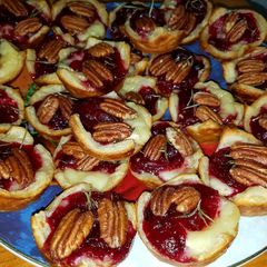 Cranberry Brie Cups A picture of Cranberry Brie Cups.