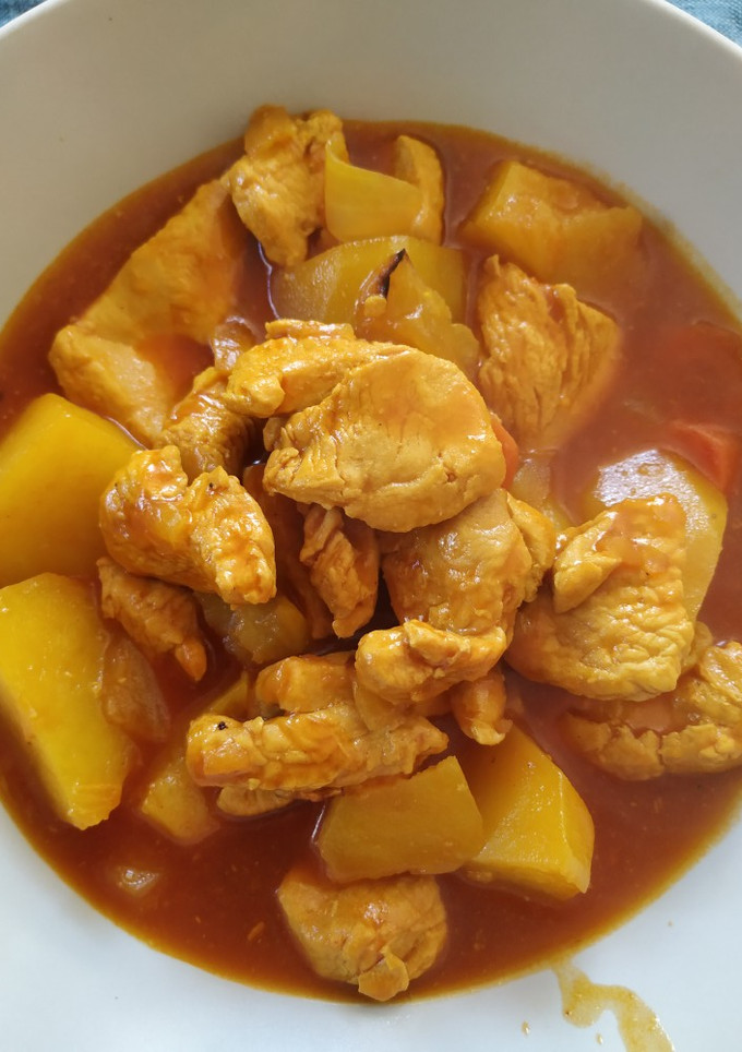 Una foto de Estofado de pavo con patatas