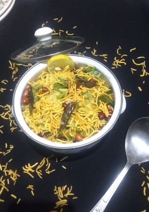 A picture of Indori Poha.