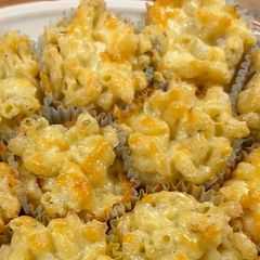 Macaroni & Cheese Cups A picture of Macaroni & Cheese Cups.