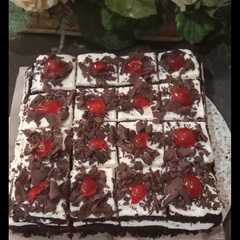 Cake potong Black forest (brownis kukus paduan coklat n kopi)-レシピのメイン写真