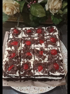 Foto resep Cake potong Black forest (brownis kukus paduan coklat n kopi)