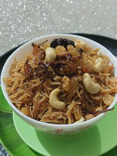 સાઉથ ઇન્ડિયન ને છોરૂ - ઘી રાઇસ (South Indian Ney Choru Ghee Rice Recipe In Gujarati) રેસીપી મુખ્ય ફોટો