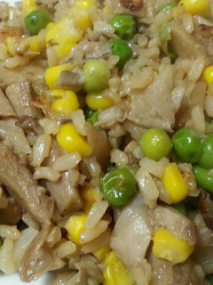 Una foto de Arroz integral con verduras