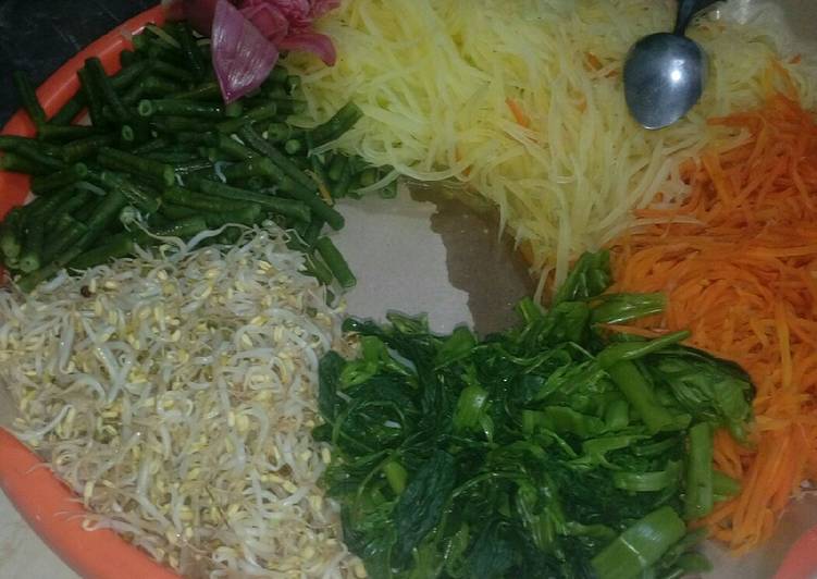 Pecel sayur sayuran Pecel sayur sayuran