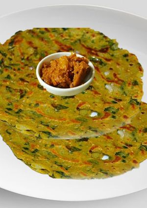 A picture of Thaali peeth.