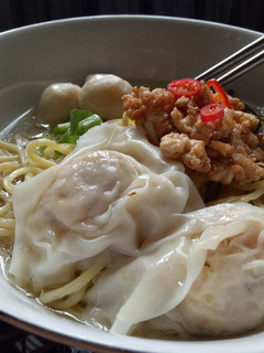 Foto resep Wonton Noodle Soup