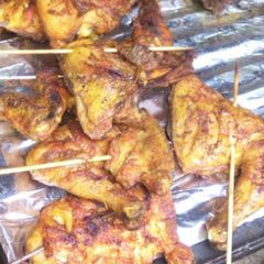 A picture of Marinated roasted chicken.