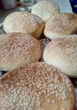 Una foto de Pan de hamburguesa con aceite 🙌