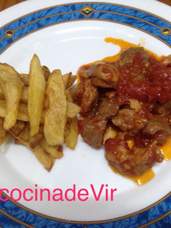 Una foto de Carne con tomate