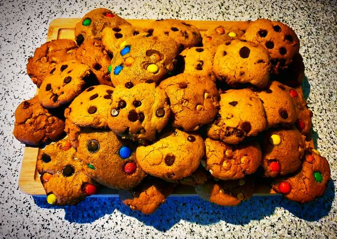 M&M, Dark & White Choc Chip Cookies