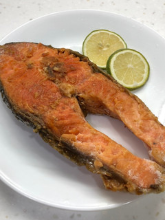 氣炸鍋鮭魚 的食譜成品照片