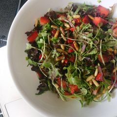 A picture of Arugula and Strawberry Salad.
