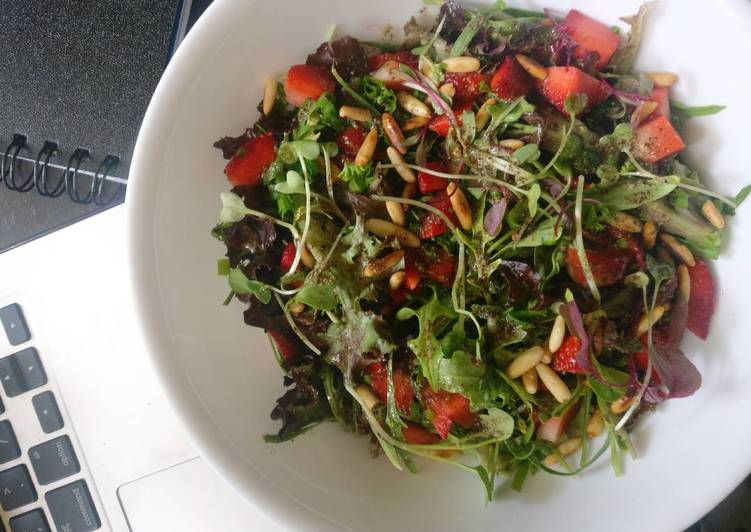 Easiest Way to Make Super Quick Homemade Arugula and Strawberry Salad