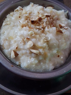 एप्पल खीर (Apple Kheer recipe in hindi) रेसिपी मुख्य फोटो