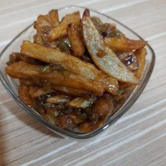 A picture of Honey chilli potato.