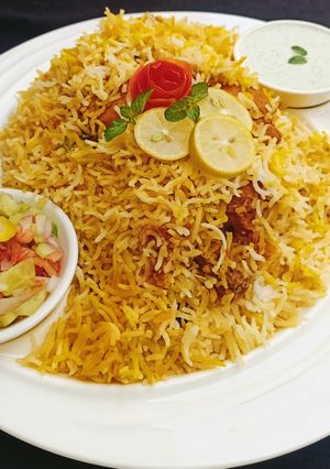 A picture of Spicy Chicken Biryani 😋😋.