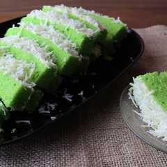 รูปของ Bolu kukus pandan 2 telor