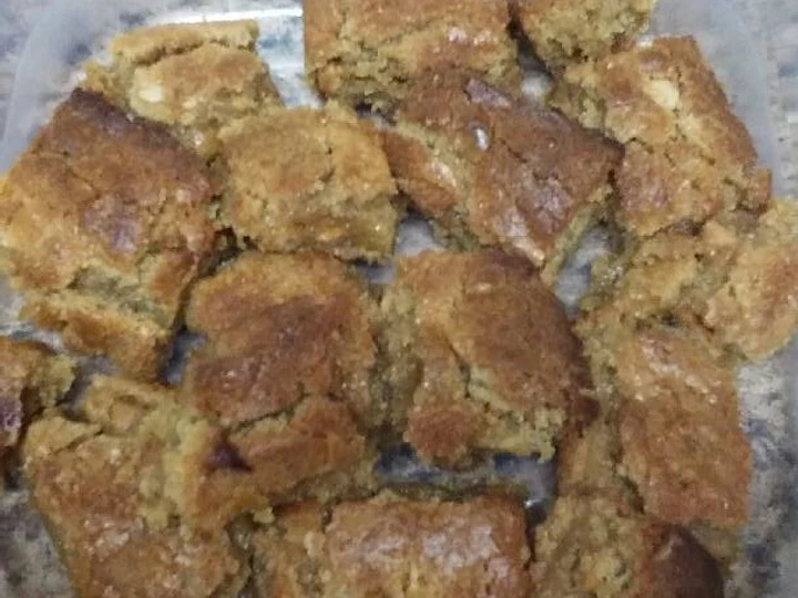 Easy Steps to Make Peanut Butter Blondies the Perfect Makes you drool