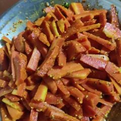 A picture of Carrot pickle.