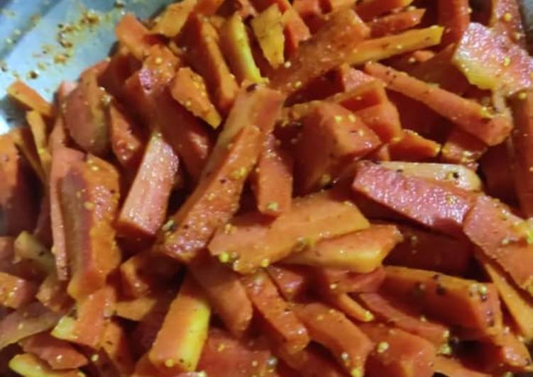 How to Prepare Homemade Carrot pickle