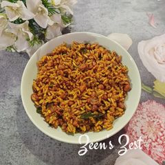 A picture of Kheel Poha/Husked Rice Poha.