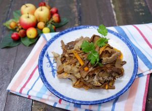 Hình của món Măng Khô Xào Thịt Heo.